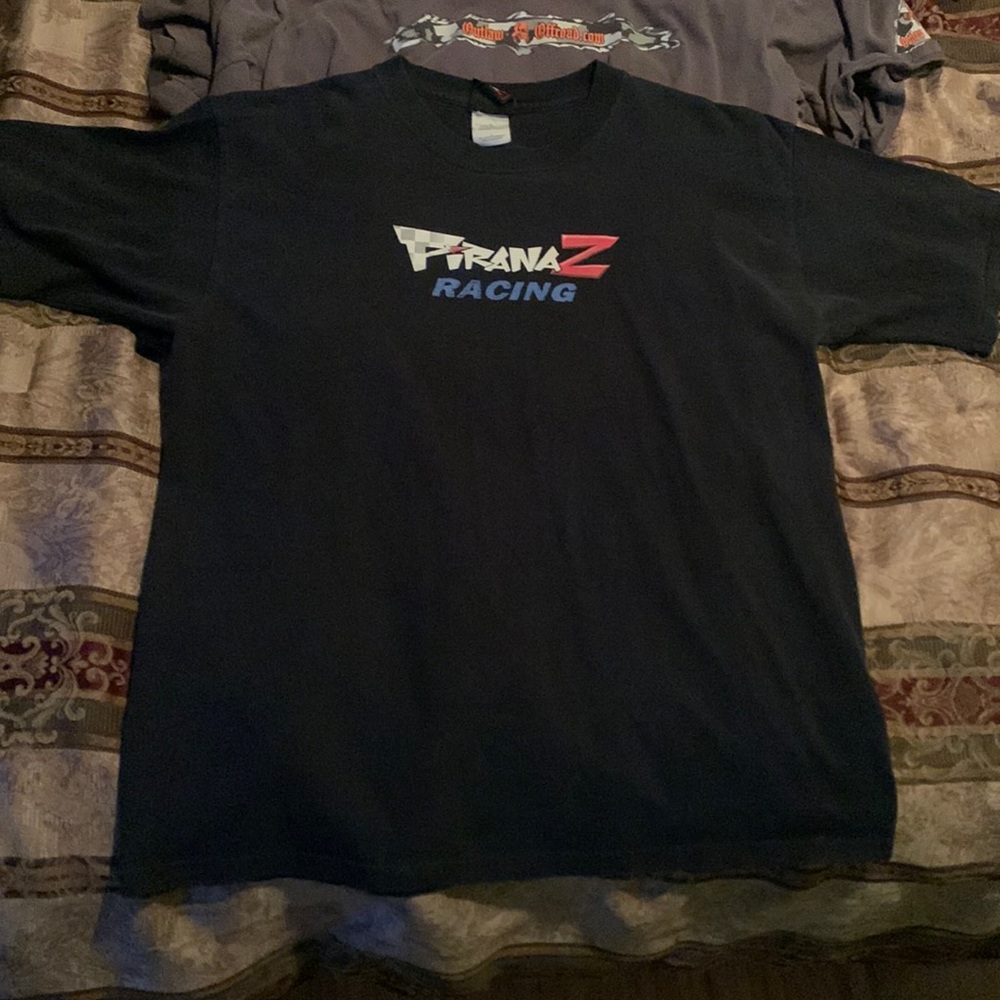 Qty of 4 Men’s T-shirts Size Large